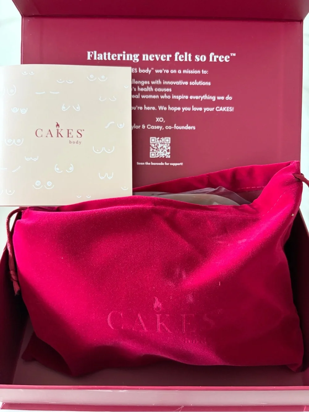 CAKES Body Cleavage Bra Honey XL New Unused w/ Box